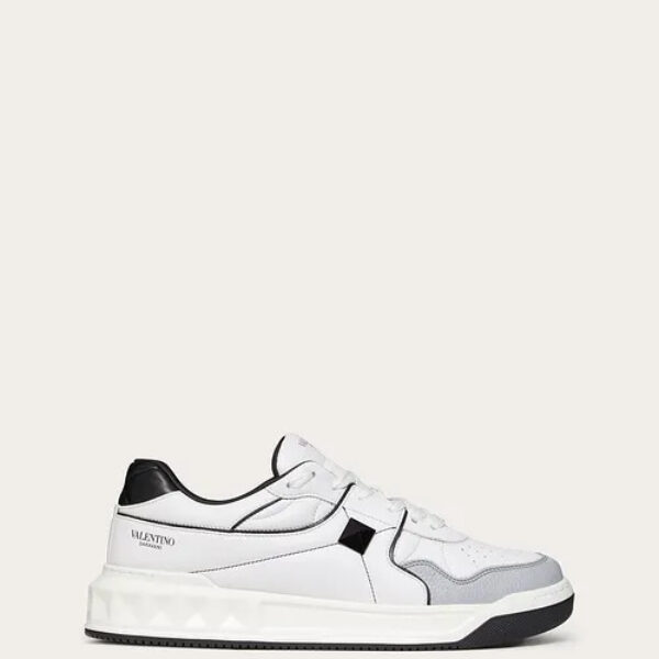 ONE STUD LOW-TOP CALFSKIN SNEAKER